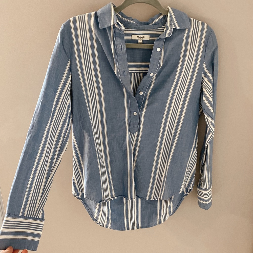 Trendy Madewell top!